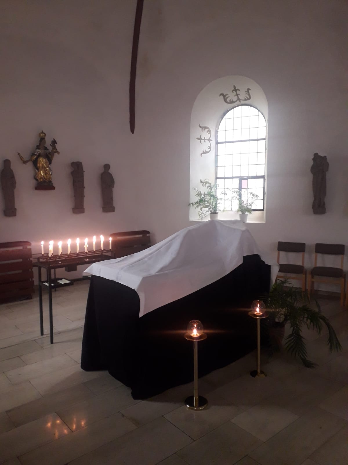 Grablegung (c) Dietmar Schröder Grablegung