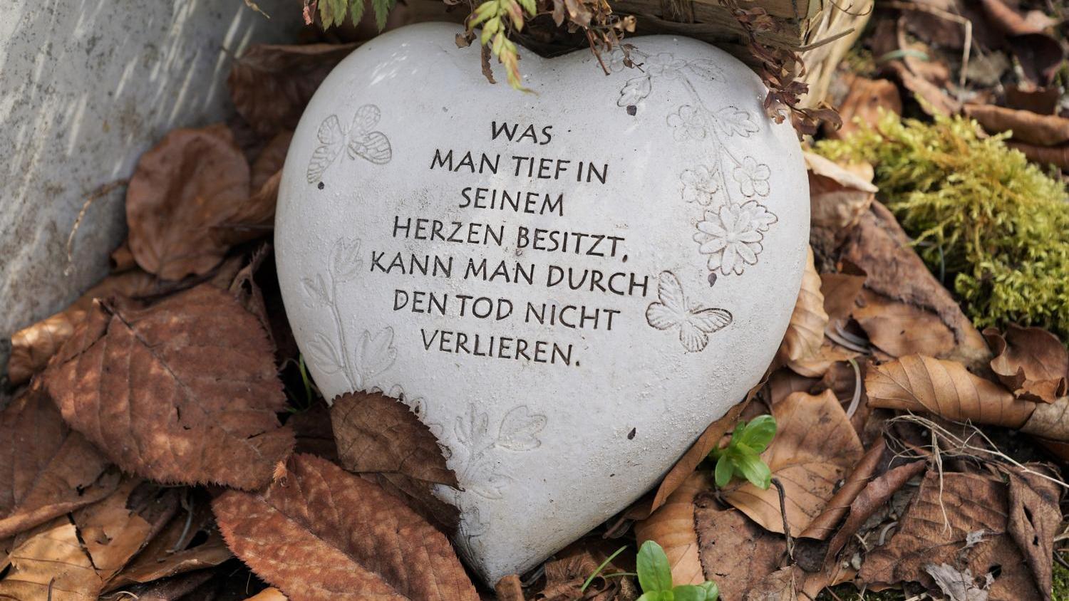 heart-3552159_by_strecosa_cc0-gemeinfrei_pixabay_pfarrbriefservice